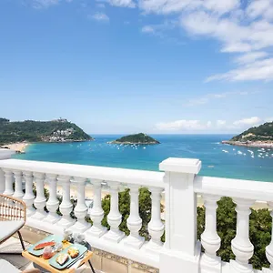 Homestay Far Out, San Sebastian